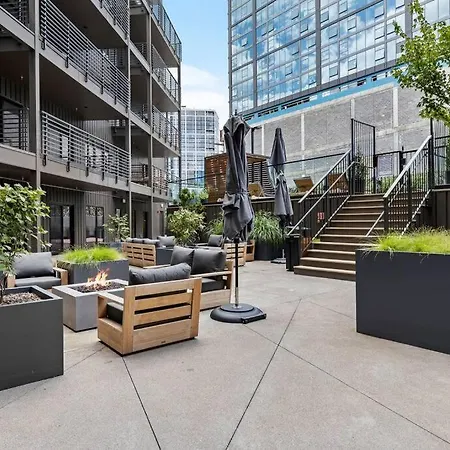 Skyline View, Pool, Gym, Balcony'S, Walk To Bway! Apartment Nashville Exterior photo
