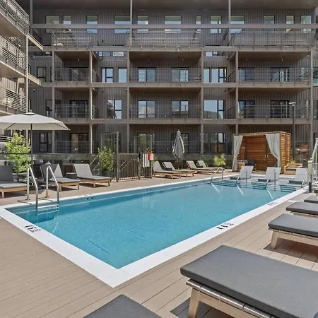 Skyline View, Pool, Gym, Balcony'S, Walk To Bway! Apartment Nashville Exterior photo